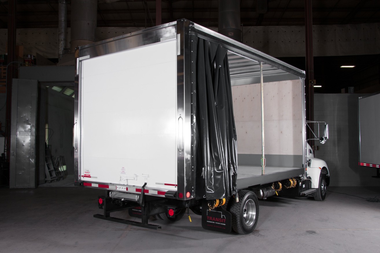 20' Curtains Sider on Kenworth T170 Transit