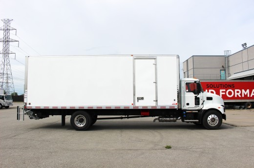 26' Classik™ Truck body on Mack MD7