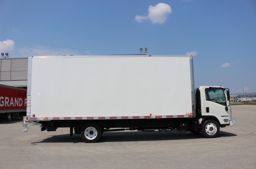 Boîte Classikᴹᴰ 22' sur Isuzu NRR