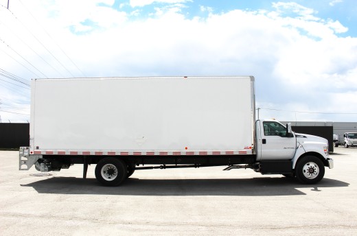 26' Classik™ Truck body on Ford F750