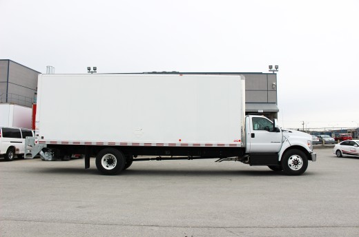 26' Classik™ Truck body on Ford F750