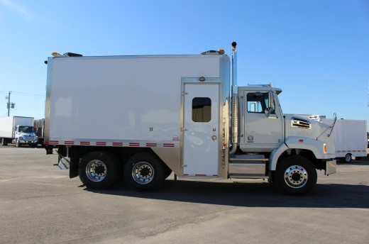 Boîte Classikᴹᴰ 16' sur Western Star 4700
