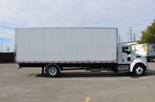 26' Classik™ Truck body on Kenworth T370