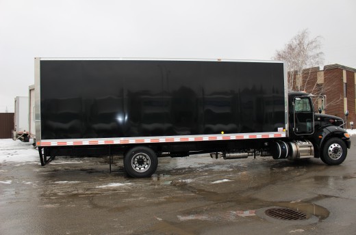 Boîte Classikᴹᴰ 26' sur Peterbilt 337