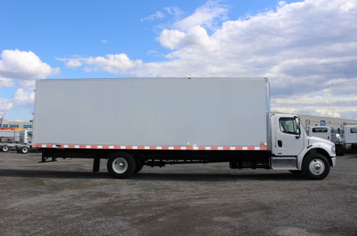 30' X-Treme™ Truck body on Freightliner M2-106