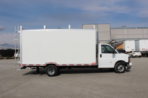 16' Classik™ Truck body on Chevrolet 33903