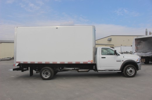 Boîte Classikᴹᴰ 16' sur FCA RAM 5500