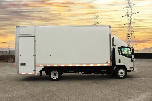 Boîte Classikᴹᴰ 20' sur Isuzu NPR-HD