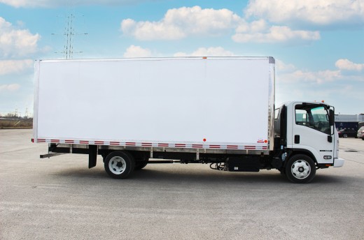Boîte Classikᴹᴰ 22' sur Isuzu NRR