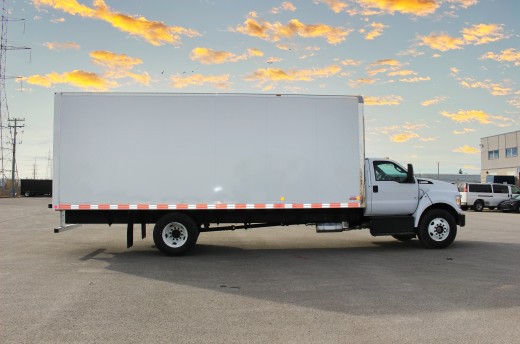 Boîte Classikᴹᴰ 24' sur Ford F650