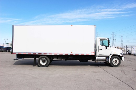 24' Classik™ Truck body on Hino 268