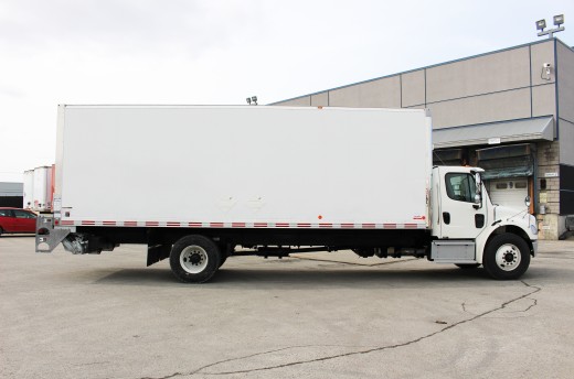 26' Classik™ Truck body on Freightliner M2-106