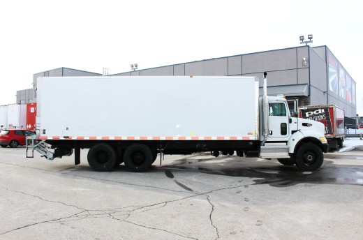 Boîte Classikᴹᴰ 26' sur Peterbilt 348