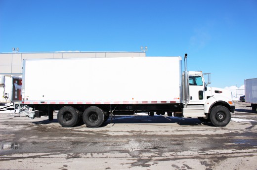 Boîte Classikᴹᴰ 26' sur Peterbilt 348