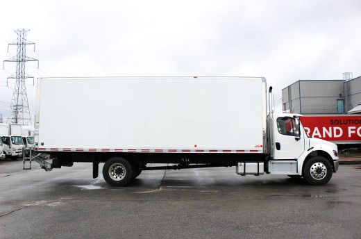 26' Classik™ Truck body on Freightliner M2-106