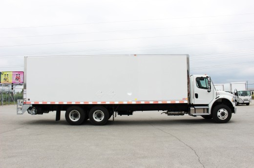 29' Classik™ Truck body on Freightliner M2-106