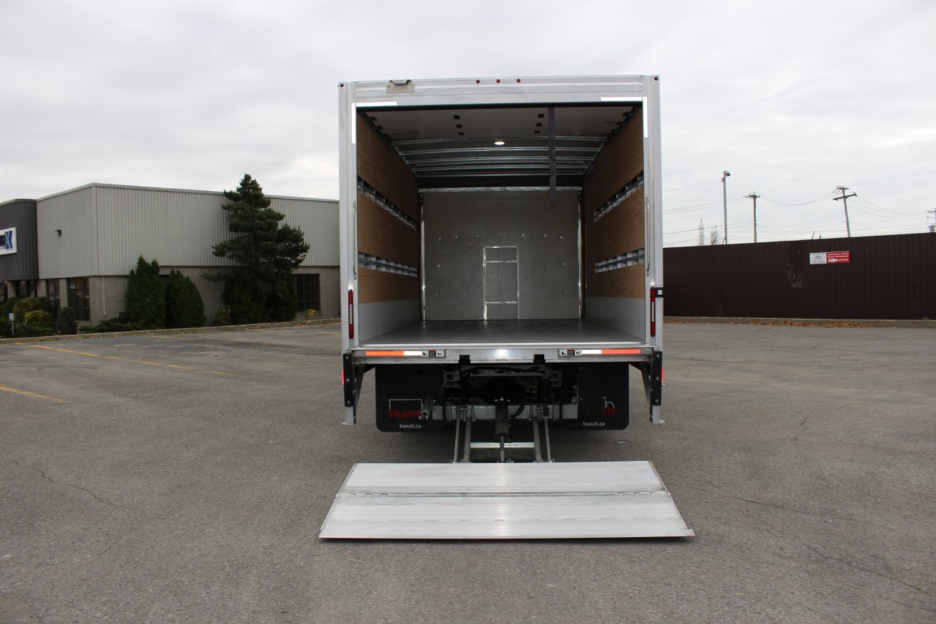 Boîte Classikᴹᴰ 16' sur Ford T350