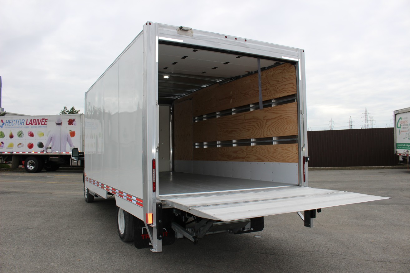 Boîte Classikᴹᴰ 16' sur Ford T350