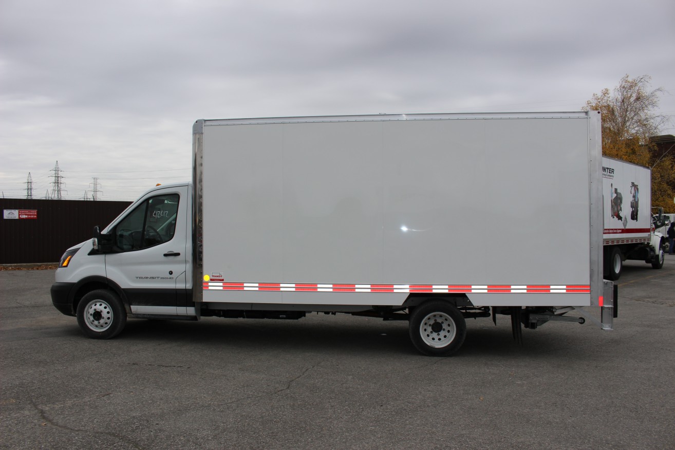 Boîte Classikᴹᴰ 16' sur Ford T350