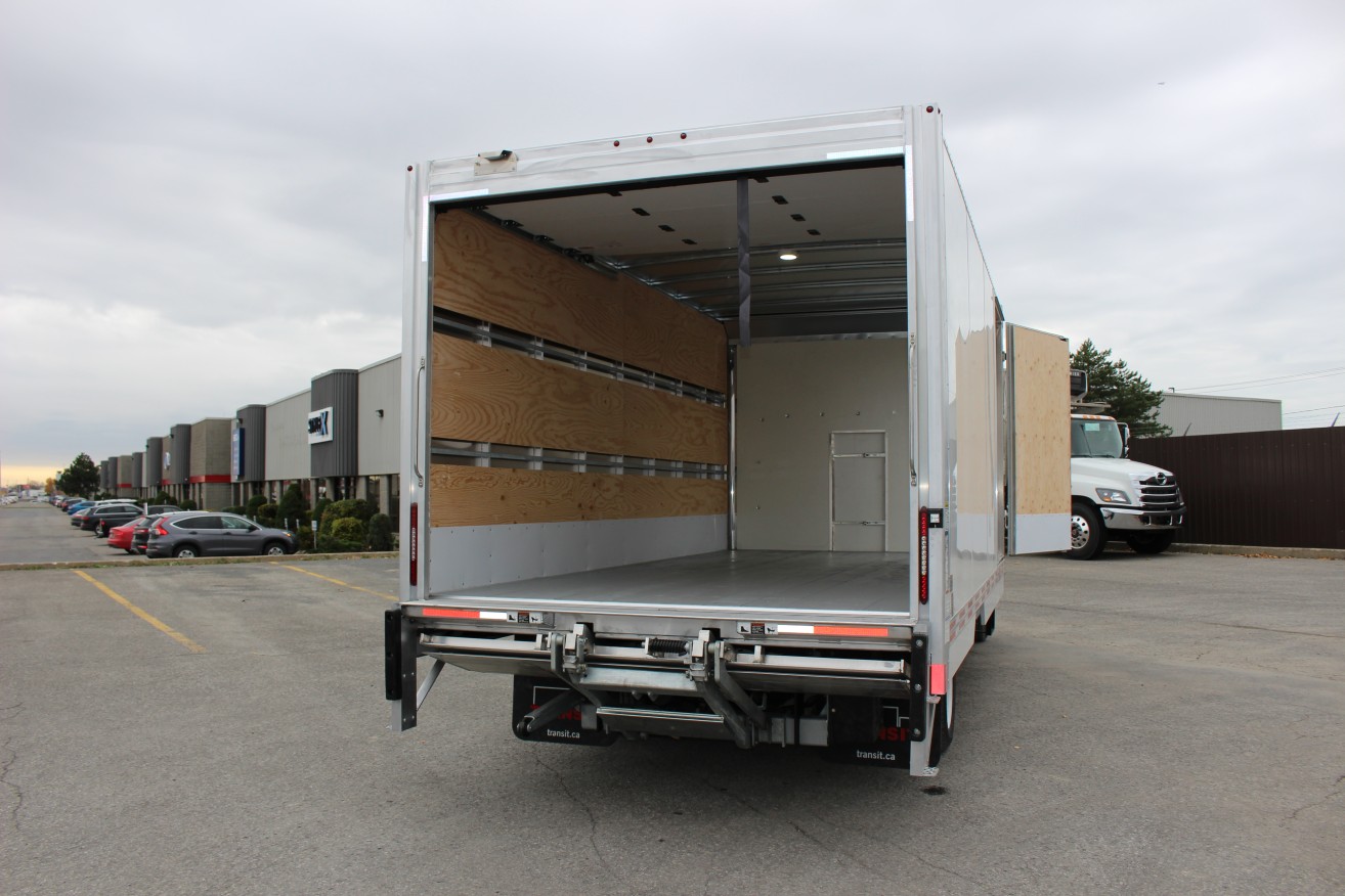 Boîte Classikᴹᴰ 16' sur Ford T350