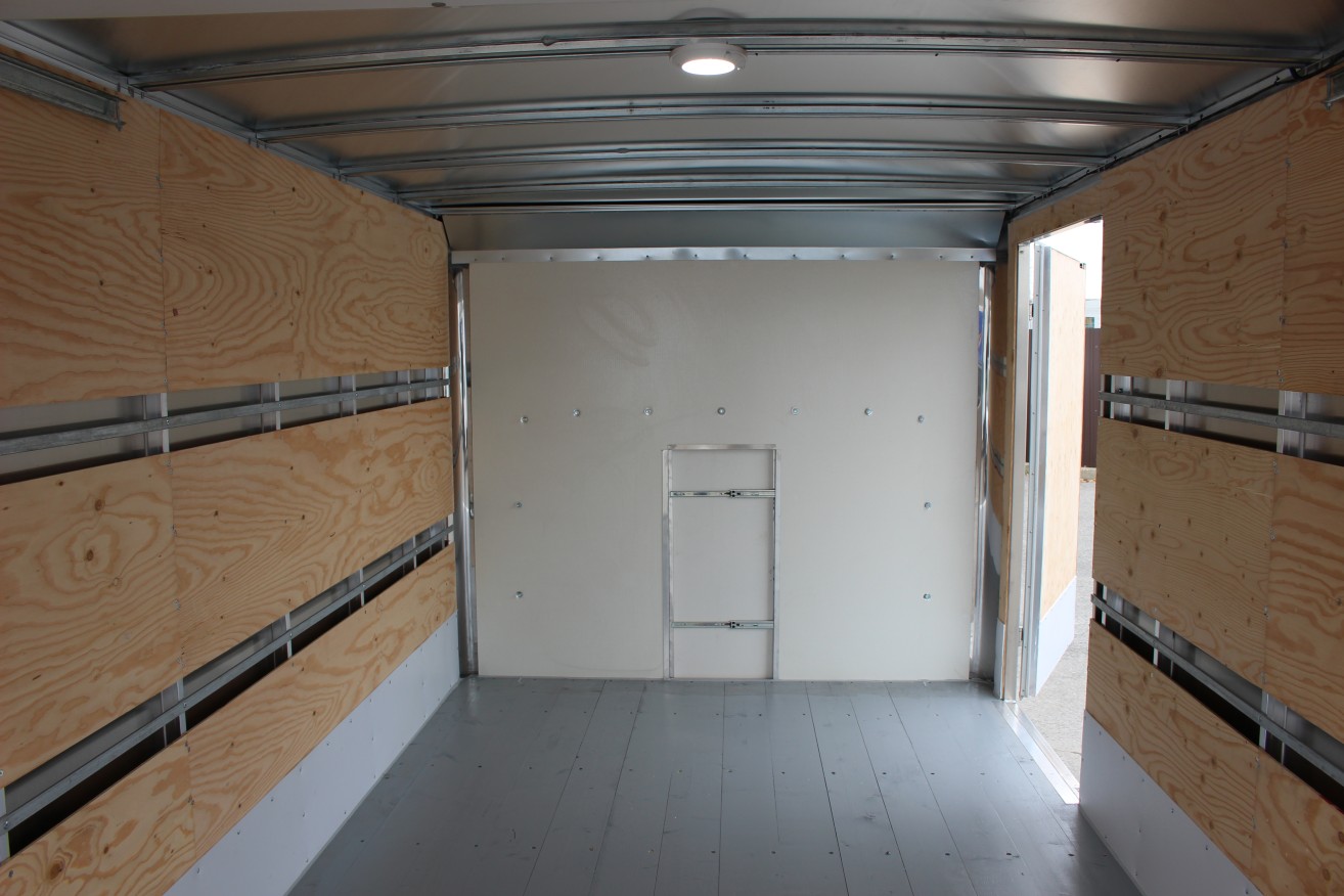 Boîte Classikᴹᴰ 16' sur Ford T350
